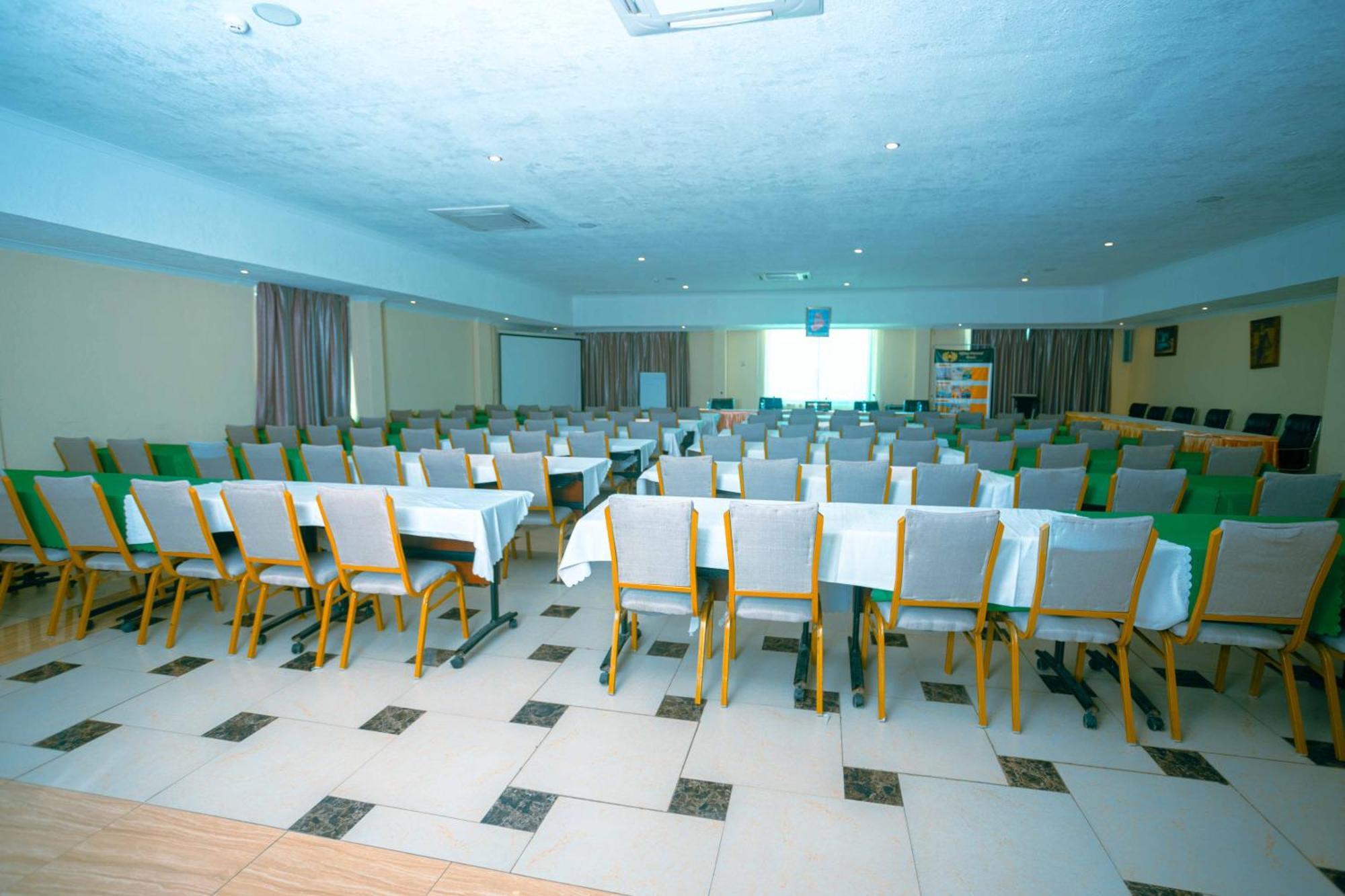 ทิฟฟานี ไดมอนด์ โฮเต็ล อึมทวารา Hotel Mtwara ภายนอก รูปภาพ