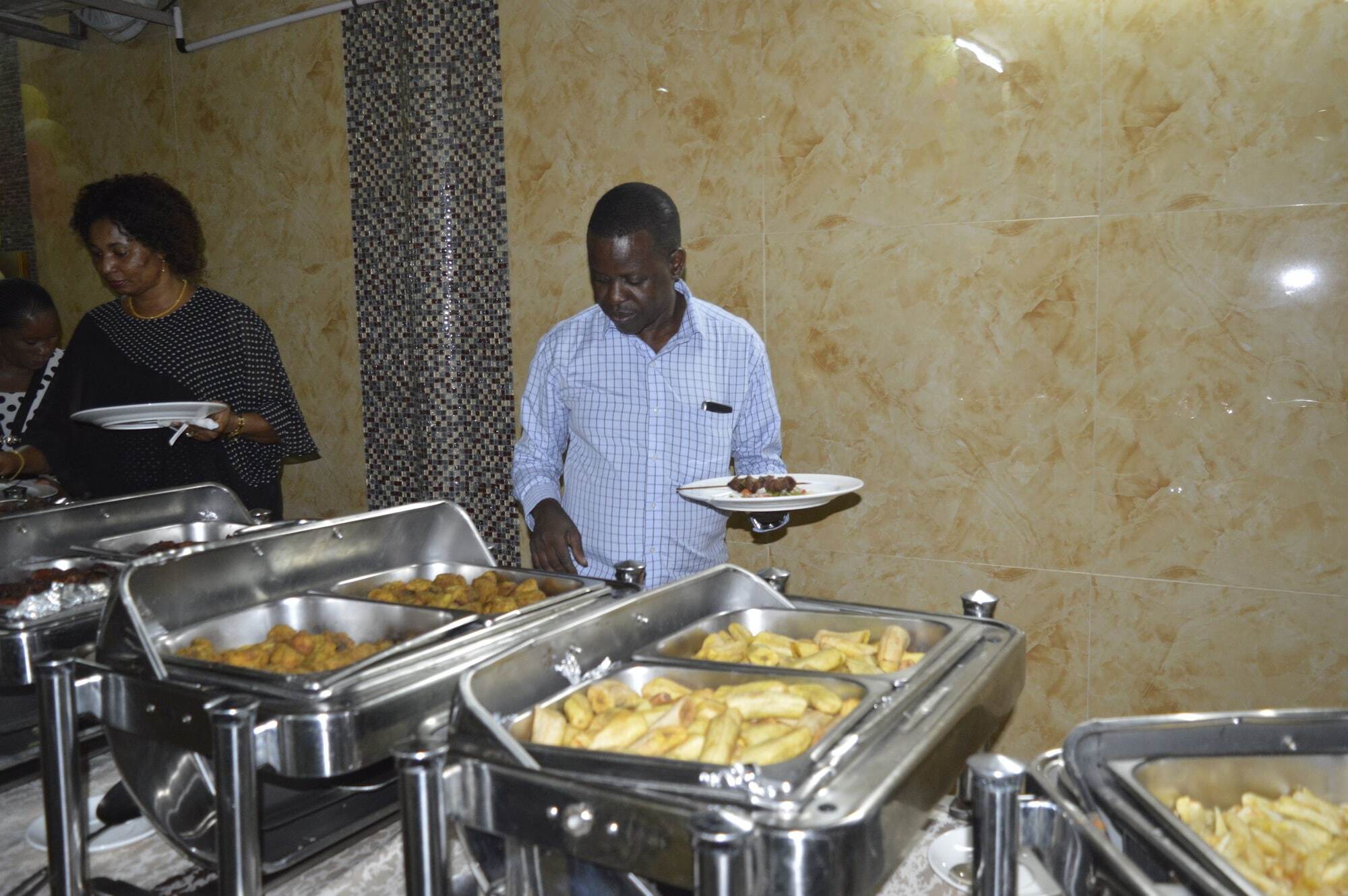 ทิฟฟานี ไดมอนด์ โฮเต็ล อึมทวารา Hotel Mtwara ภายนอก รูปภาพ